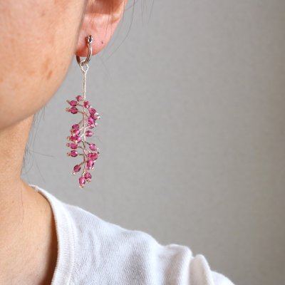 画像1: ガラスビーズの耳飾り　現物のみ　５０％OFF (1)